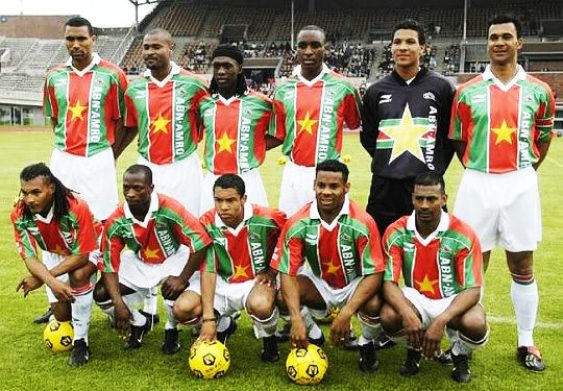 Winston Bogarde, Ruud Gullit, Nigel de Jong, Edgar Davids without his visor, Henk ten Cate. Winston Bogarde, Ruud Gullit, Nigel de Jong, Clarence Seedorf and Aron Winter leading De Suriprofs. Almost every year, right at the end of the football season, the Olympic Stadium Amsterdam sees a charity match between players of Surinamese origins vs the reigning champions of the Eredivisie.